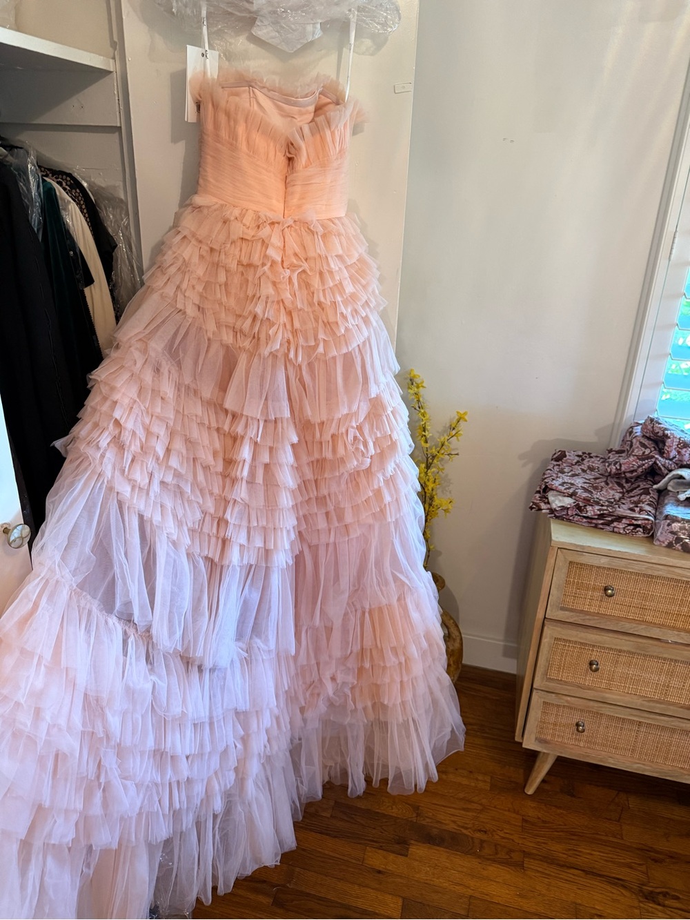 Mac Duggal Strapless Layered Tulle Gown in Blush NWT - Picture 11 of 13